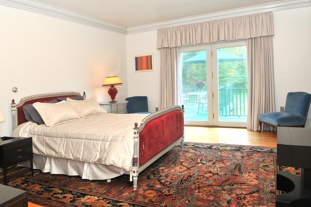 Bass Manor Bed And Breakfast & Art Museum Мальта Номер фото