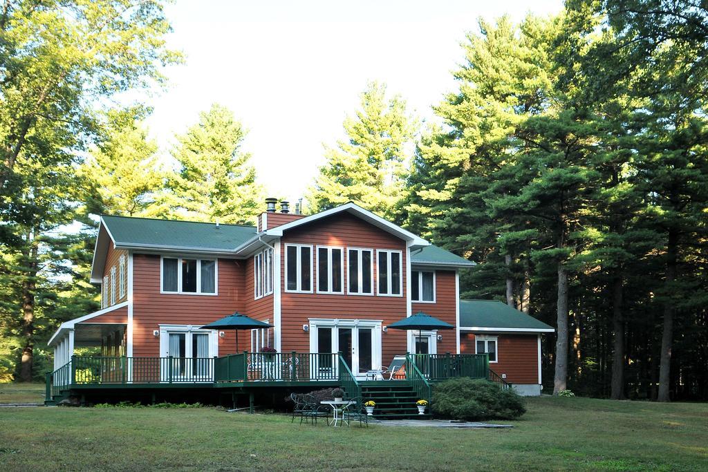 Bass Manor Bed And Breakfast & Art Museum Мальта Экстерьер фото
